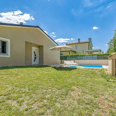 Holiday House Mir カンファナル エクステリア 写真